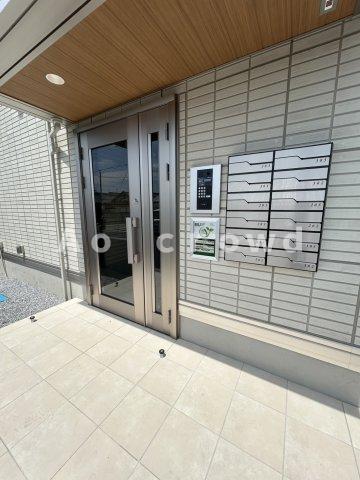 エントランス　気になる物件はまとめてご案内ができます！