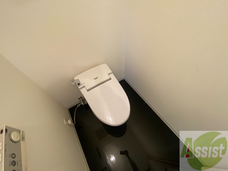 トイレ　トイレです。ウォシュレット付を探している方、おすすめです。