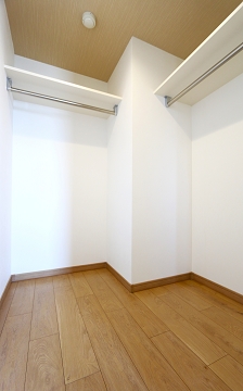 収納　お洋服もたっぷり収納出来ます