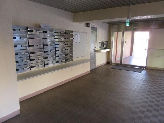 ロビー　【エントランスホール】集合郵便受箱