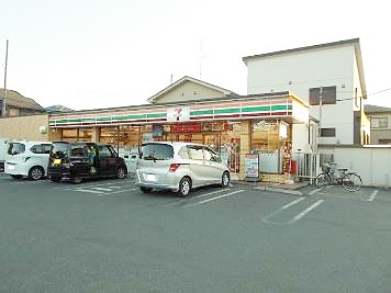 コンビニ　セブンイレブン（コンビニ）まで462m