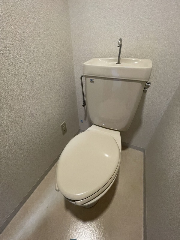 トイレ　トイレ個室♪