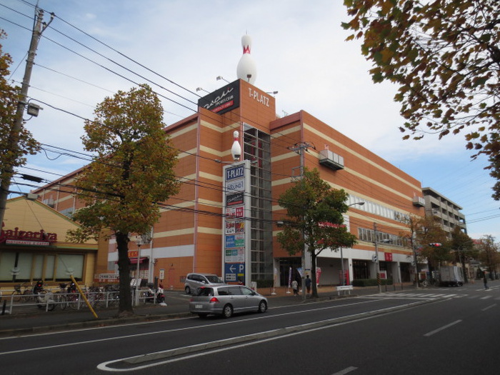 飲食店　サイゼリヤ（飲食店）まで200m