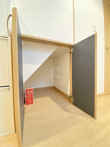 収納　エクセルコート中野