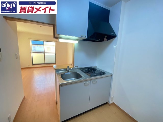 キッチン　同物件別室写真
