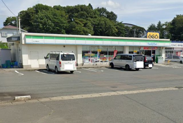 コンビニ　ファミリーマート北上常盤台店（コンビニ）まで655m