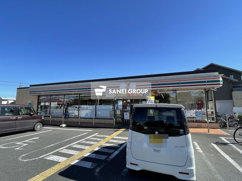 コンビニ　セブンイレブン飯能川寺店（コンビニ）まで370m