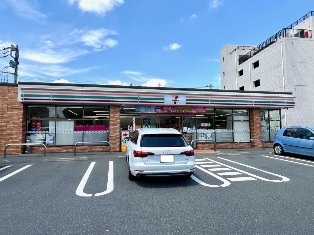 コンビニ　セブンイレブン 足立一ツ家2丁目店（コンビニ）まで97m