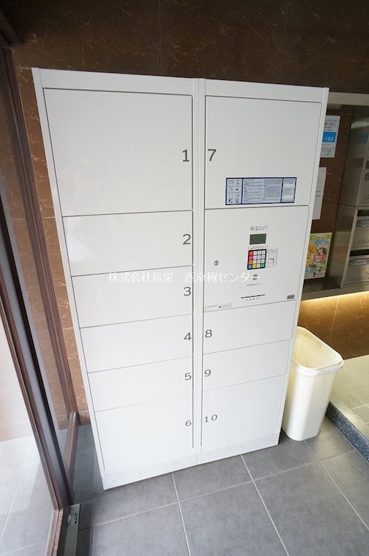 エントランス　便利な宅配BOX★