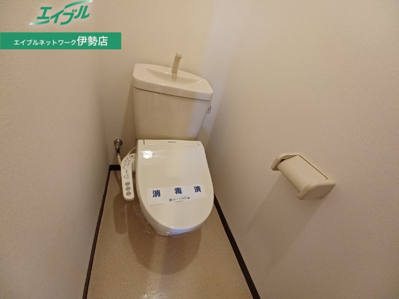 トイレ　別部屋参考写真です