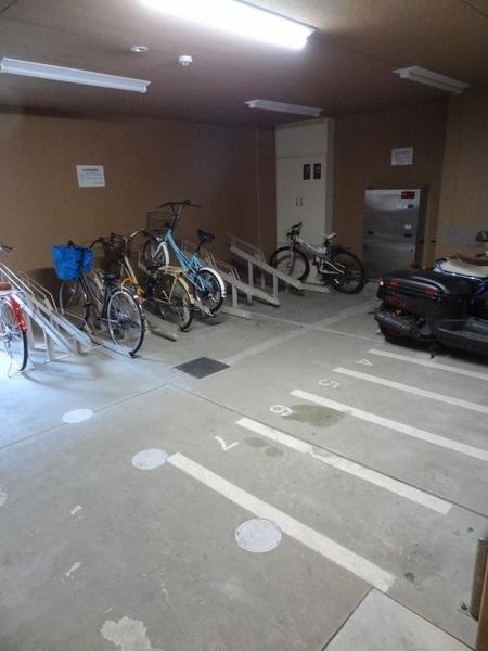 駐車場　★きちんとある駐輪場★