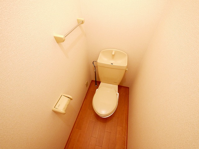 トイレ　ゆったりとした空間のトイレです