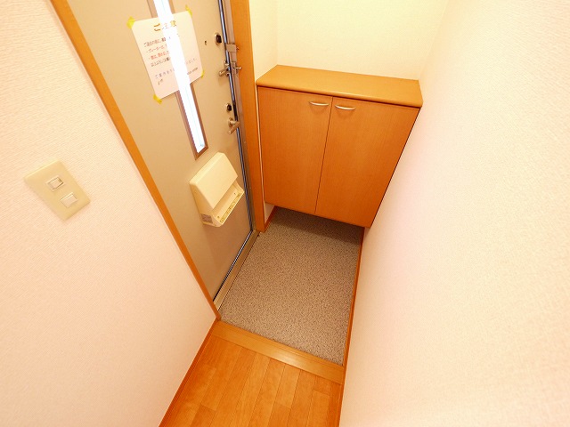 玄関　明るい玄関です