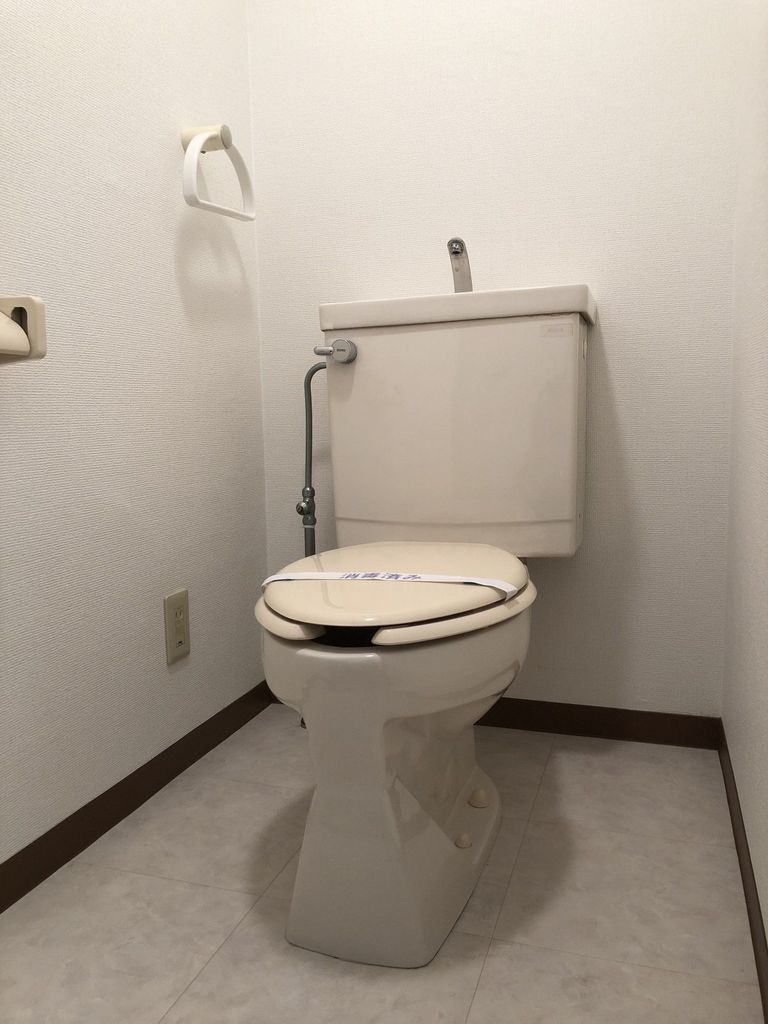 トイレ　トイレ