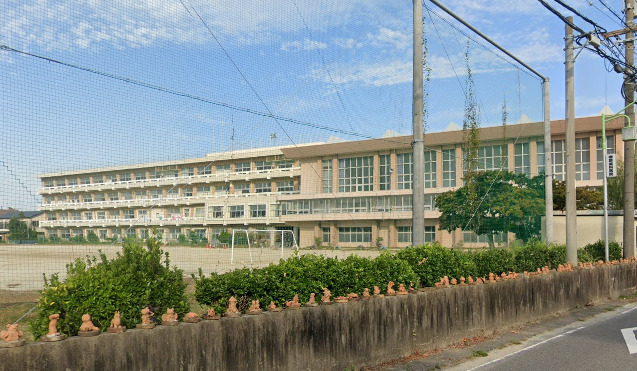 小学校　常滑市立常滑西小学校（小学校）まで398m