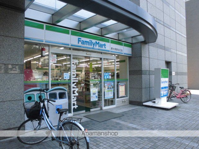 コンビニ　ファミリーマート（コンビニ）まで441m