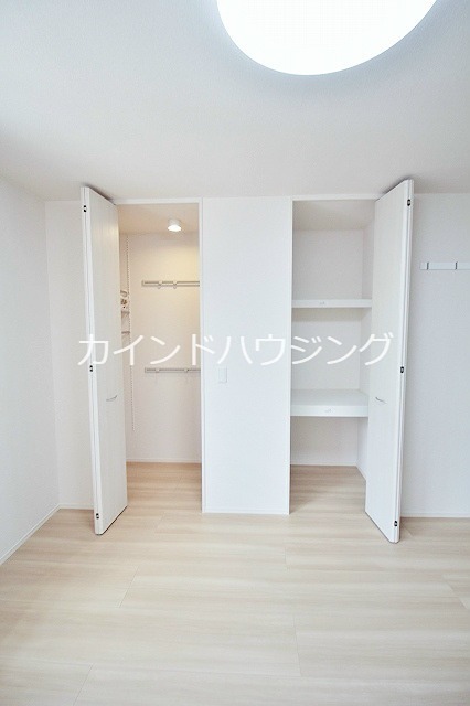 収納　ウォークインクローセット