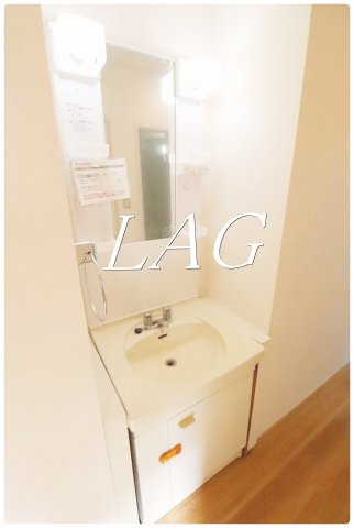 洗面設備　洗面台です。