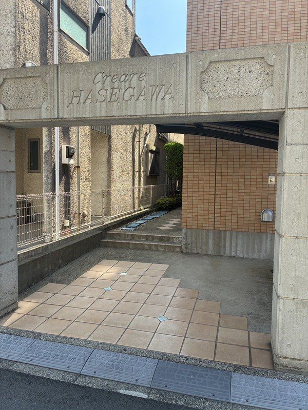 玄関　エントランス