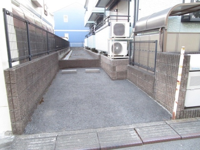 駐車場　駐車場（要空き確認）