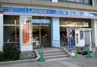 コンビニ　ローソンJPローソン代々木局店（コンビニ）まで196m