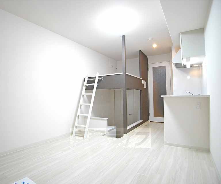 居室・リビング　ロフトがあります。