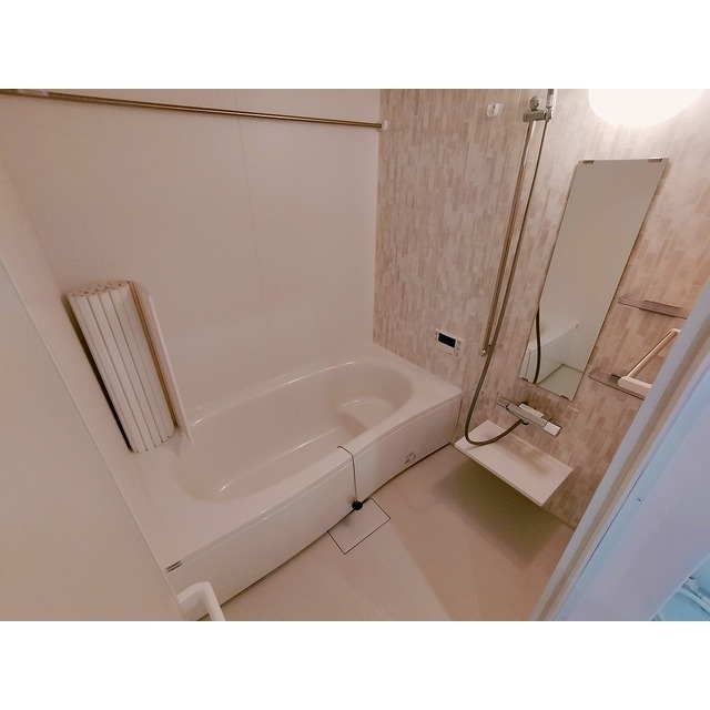 バス・シャワールーム　※同タイプのお部屋の写真です