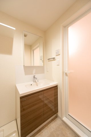 洗面設備　※写真は同タイプ住戸です。