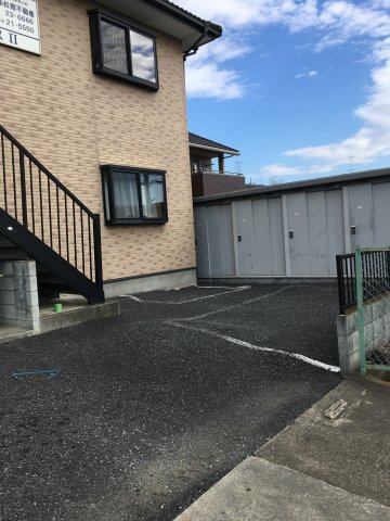 駐車場　駐車スペースもあります