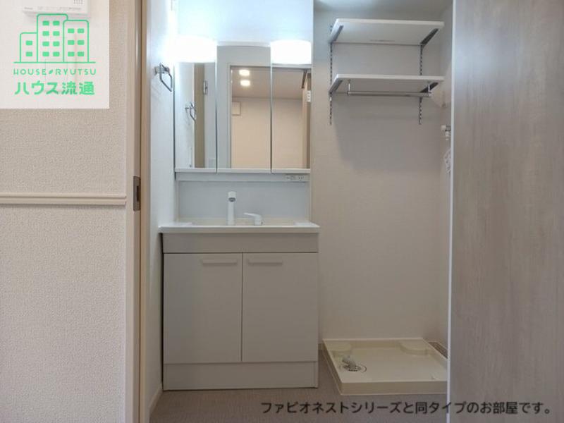 洗面設備　※同タイプのお部屋の写真です
