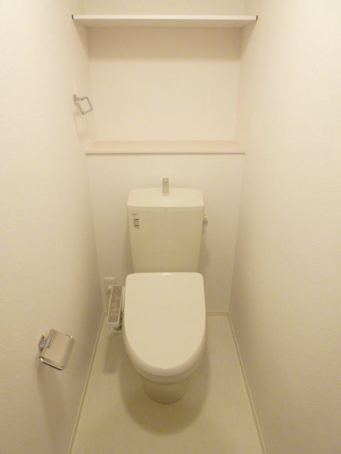 阪急箕面線 箕面駅 徒歩23分 2階建 築9年のトイレ写真