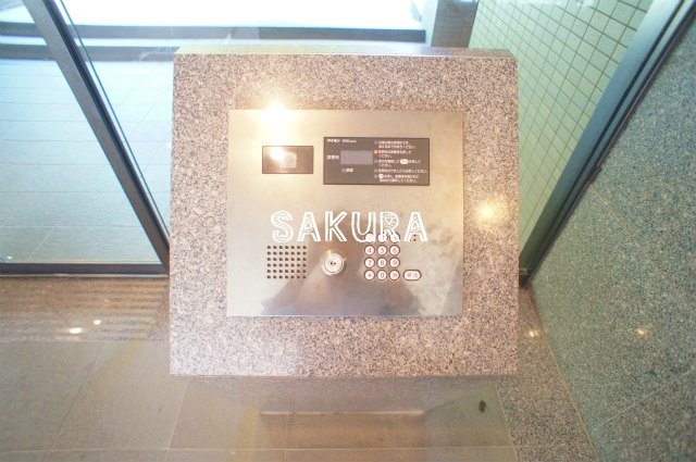 セキュリティ　安心のモニター付きオートロックです♪