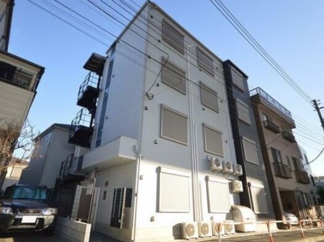 建物外観　４階建ての賃貸マンション