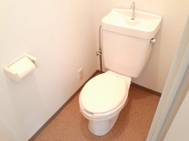 トイレ　トイレもきれいです