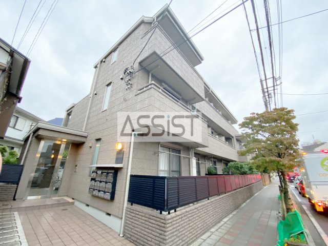 建物外観　お電話でお問い合わせを頂くとスムーズです♪