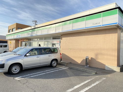 コンビニ　ファミリーマート 守山瀬古店（コンビニ）まで231m