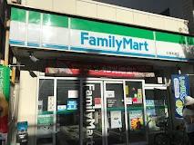 コンビニ　ファミリーマート 大須本通店（コンビニ）まで207m