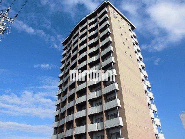 建物外観　オートロック・エレベータ完備のマンション