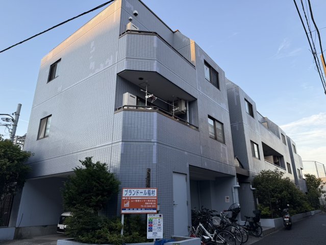 ブランドール稲村の外観写真