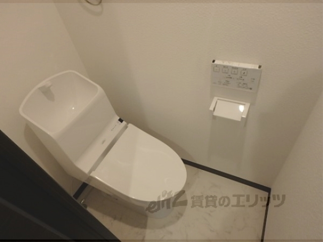 アールステージ木幡のトイレ写真