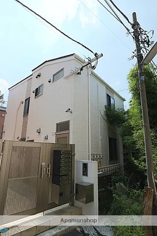 京急本線 立会川駅 徒歩4分 2階建 築8年の外観写真