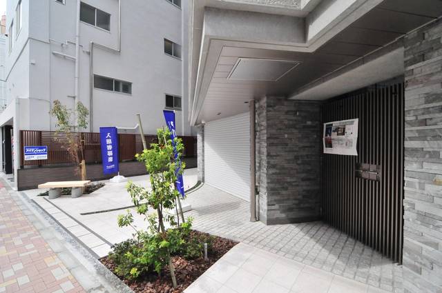 東京メトロ南北線 麻布十番駅 徒歩4分 14階建 築6年の外観写真