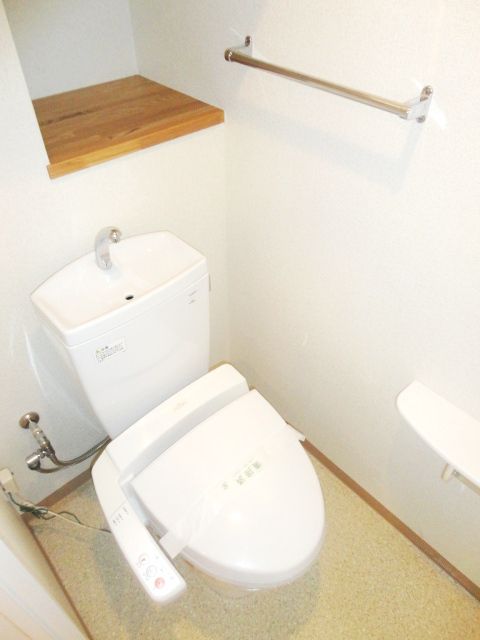 ジョイ・コート家七のトイレ写真