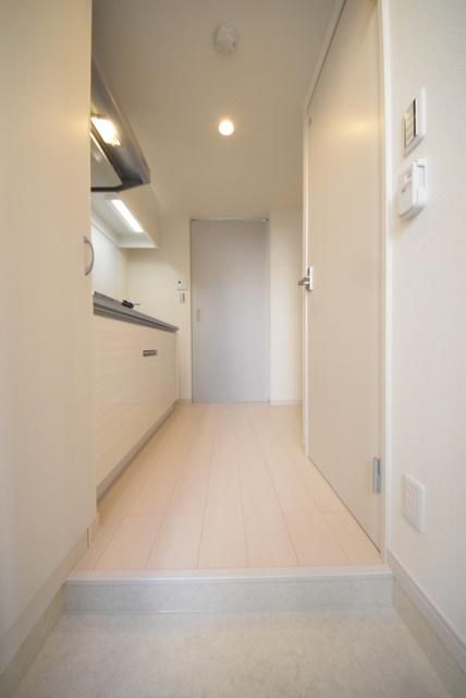 玄関　★お部屋探しは株式会社タウンハウジング東京まで★