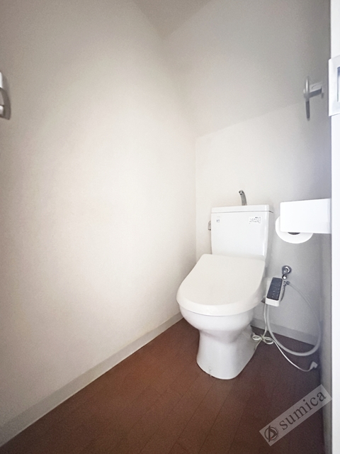 ＪＲ関西本線 東部市場前駅 徒歩1分 6階建 築23年のトイレ写真