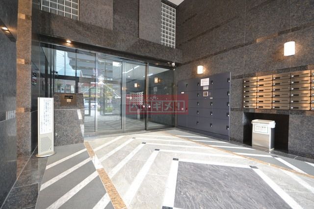 エントランス　同建物参考写真