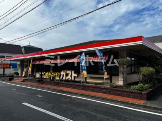 飲食店　ガスト 西六郷店(から好し取扱店)（飲食店）まで163m