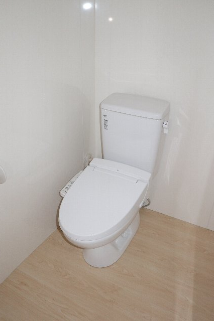トイレ　清潔感のあるトイレです