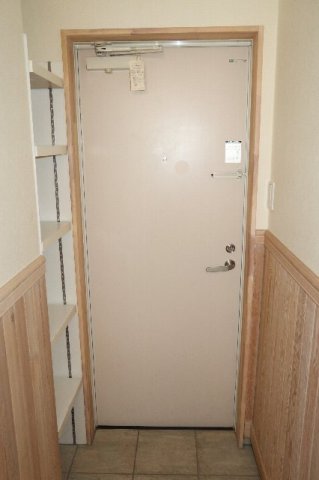 玄関　収納もある玄関です