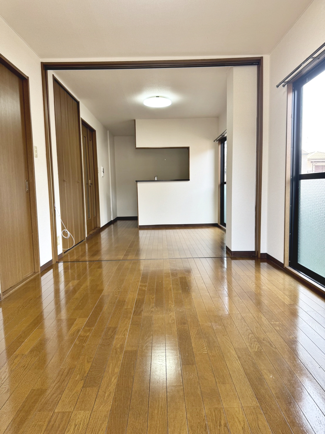 ＪＲ関西本線 加美駅 徒歩2分 6階建 築30年の居間写真